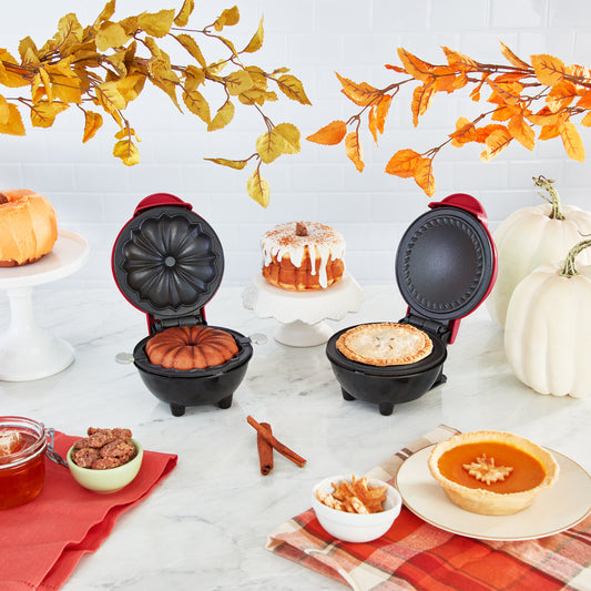 Mini Bundt & Mini Pie Maker Gift Set mini makers Support