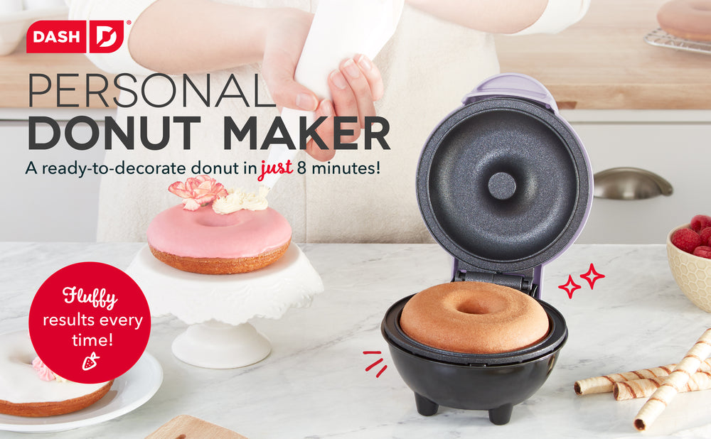  Delish By Dash Donut Maker, Makes 7 x 3 Donuts with Delish  Recipes for Snacks, Dessert, and More - Black: Home & Kitchen