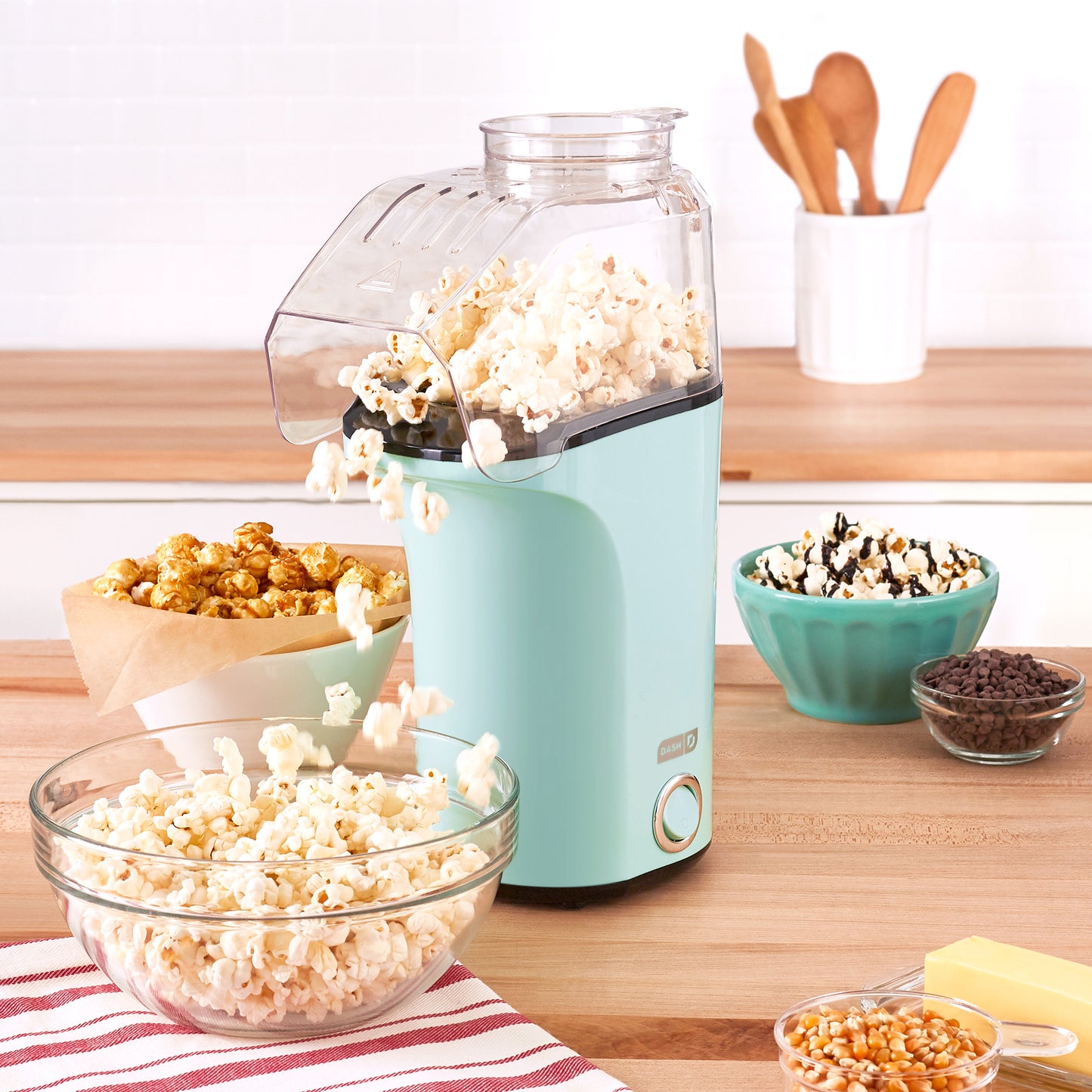 Popcorn Maker  Dash Fresh Pop Popcorn Maker