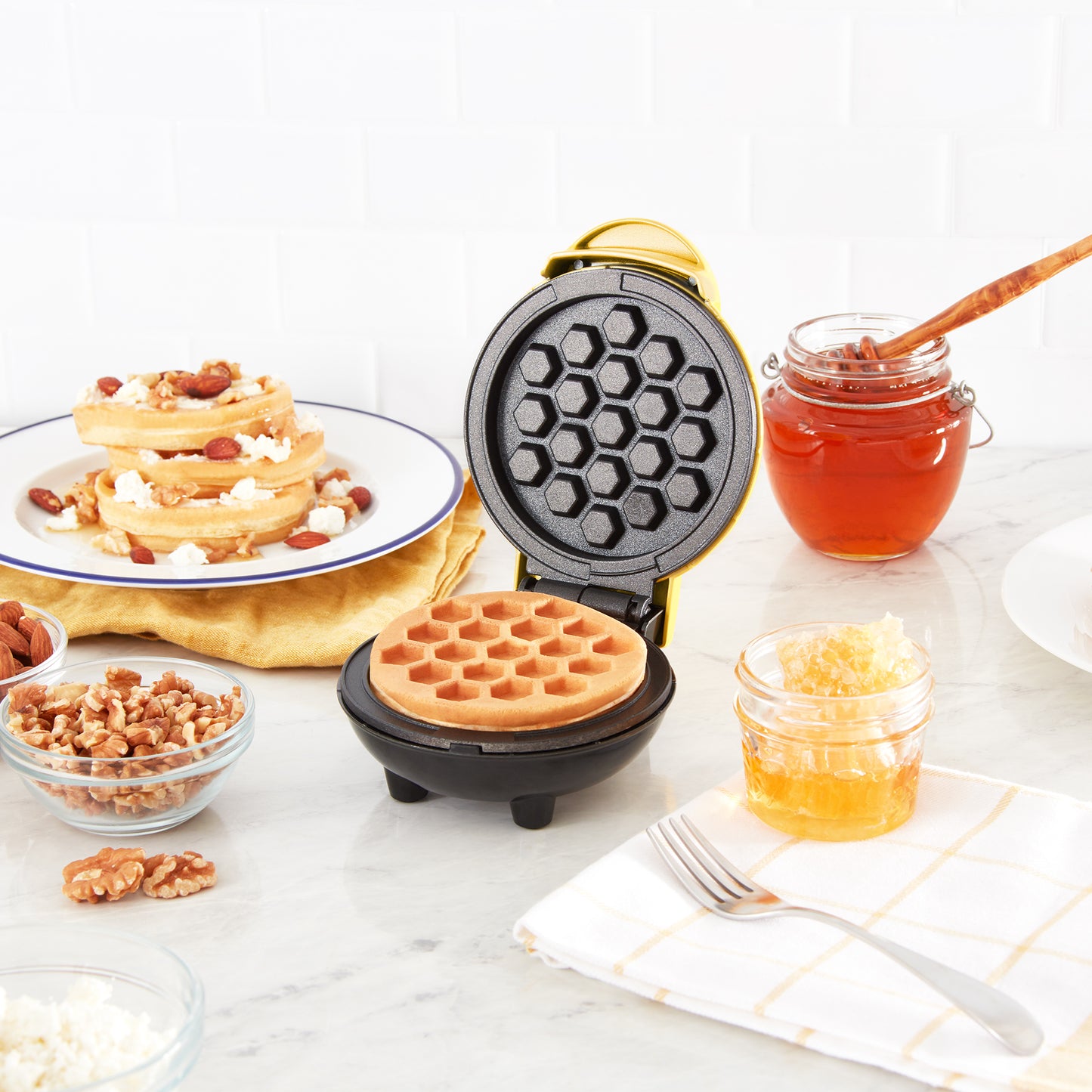 Honeycomb Mini Waffle Maker mini makers Dash   