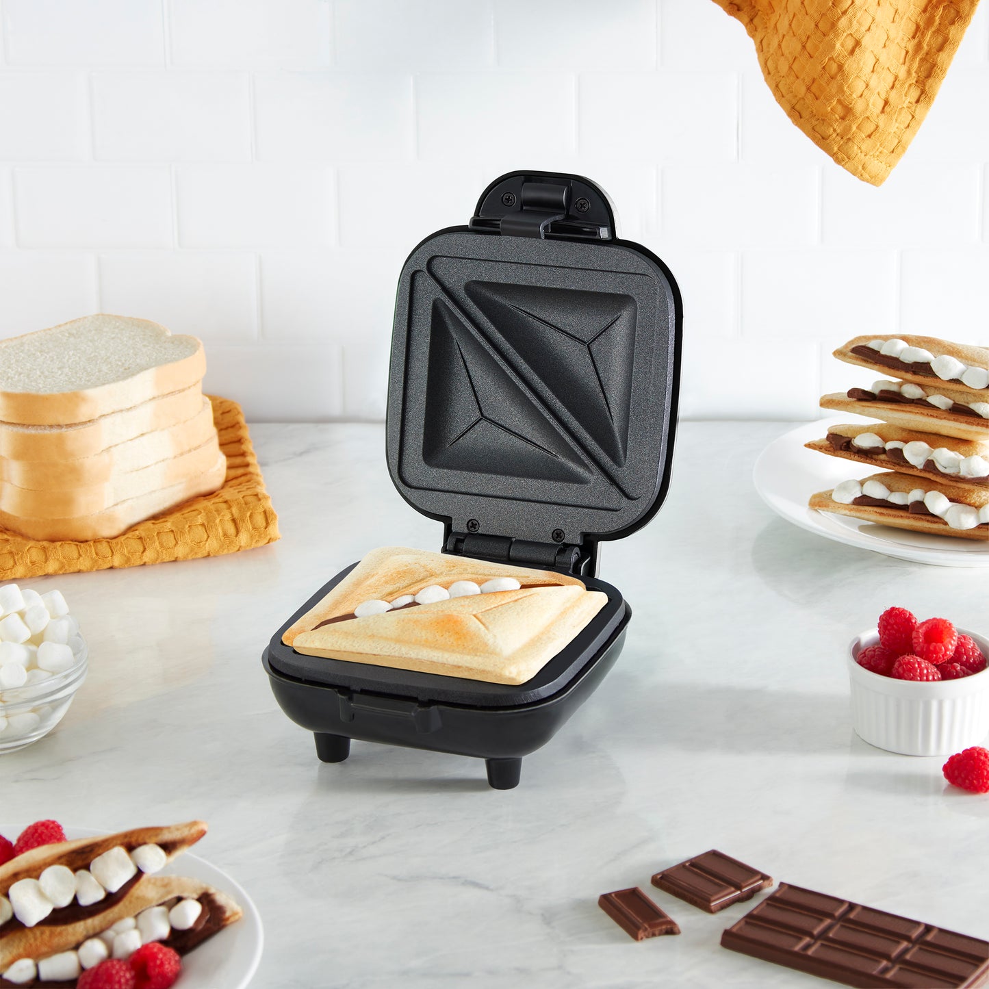 Pocket Sandwich Maker Griddles and Panini Presses Dash   