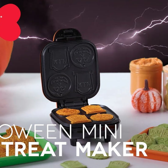 Dash Halloween Mini Dog Treat Maker 4 Spooky Treats 420 Watts Nonstick NIB